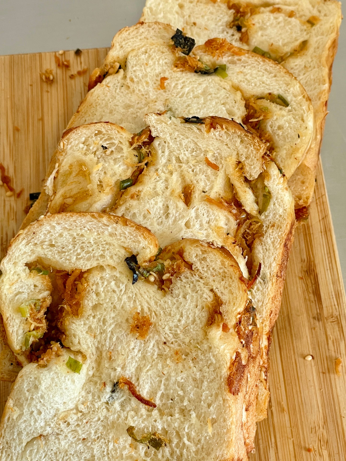 香葱肉松吐司 Seaweed Pork Floss & Scallion Loaf