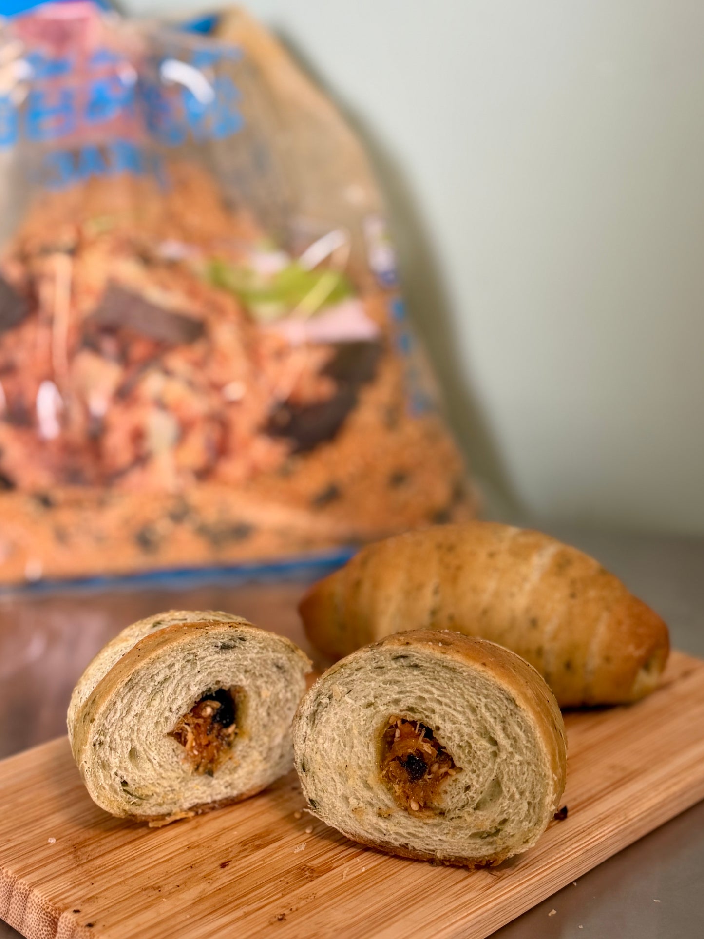 海苔肉松海盐卷  Seaweed & Pork Floss Shio Pan