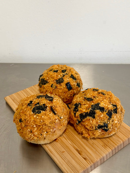 海苔肉松糯米包 Sticky Rice Bun with Seaweed & Pork Floss